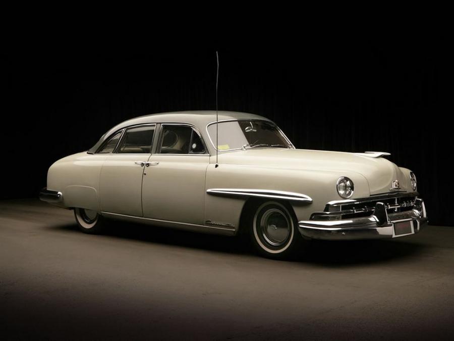  Lincoln Cosmopolitan Sport Sedan 1950 года  (фото 11 из 13)